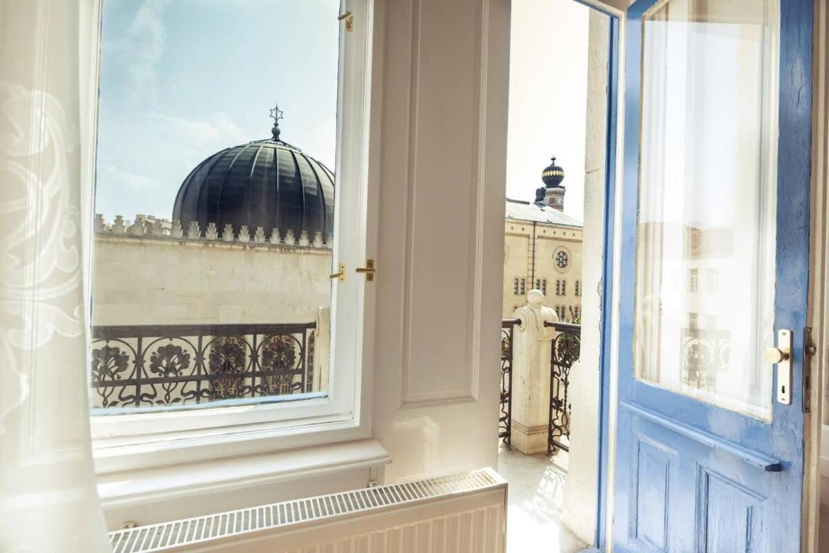 New A C Studio With View Of The Synagogue Budapest Bagian luar foto